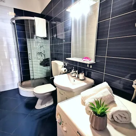 Parun Apartman Póla